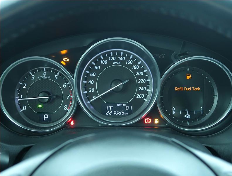Mazda 6 (2013) 2.0 Skyactiv-G, Automat - fotka 11 z 17