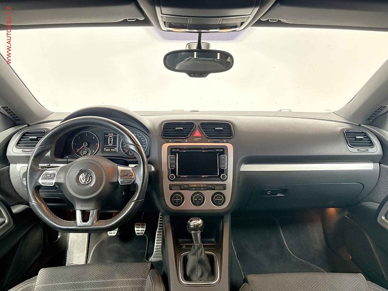Volkswagen Scirocco (2009) 2.0 TDI, AC - fotka 8 z 15