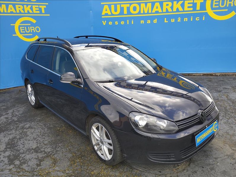 Volkswagen Golf 1,6 TDi 77KW - fotka 3 z 16