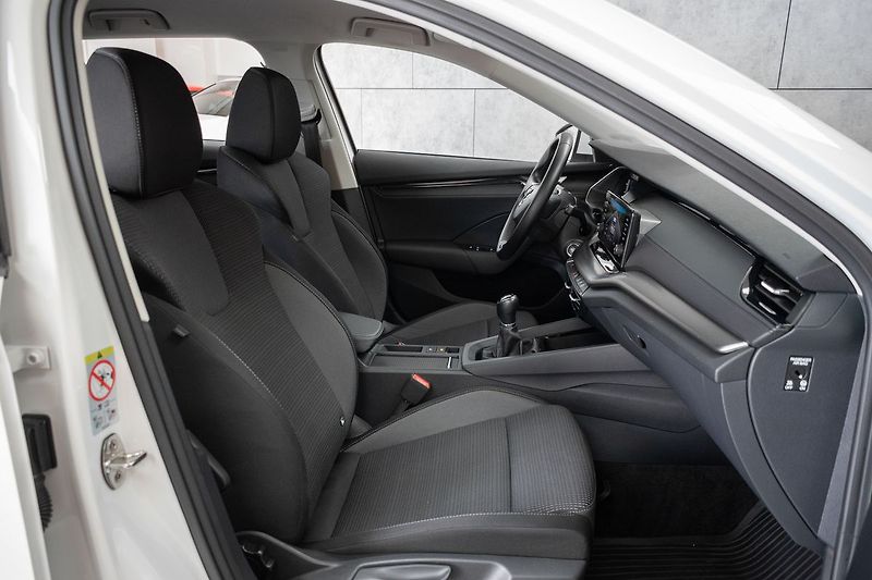Škoda Octavia 2.0 TDI 110kW AMBITION+*ČR 1.M - fotka 11 z 37