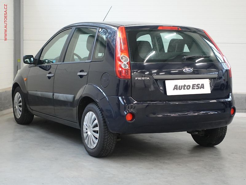 Ford Fiesta (2007) 1.3i, 2.maj,ČR, AC, STK2/28 - fotka 6 z 17
