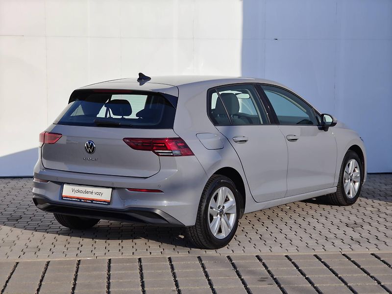 Volkswagen Golf Life 1,0TSi - fotka 2 z 21