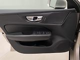 Volvo V60 B4 CORE AUT CZ - náhled 7