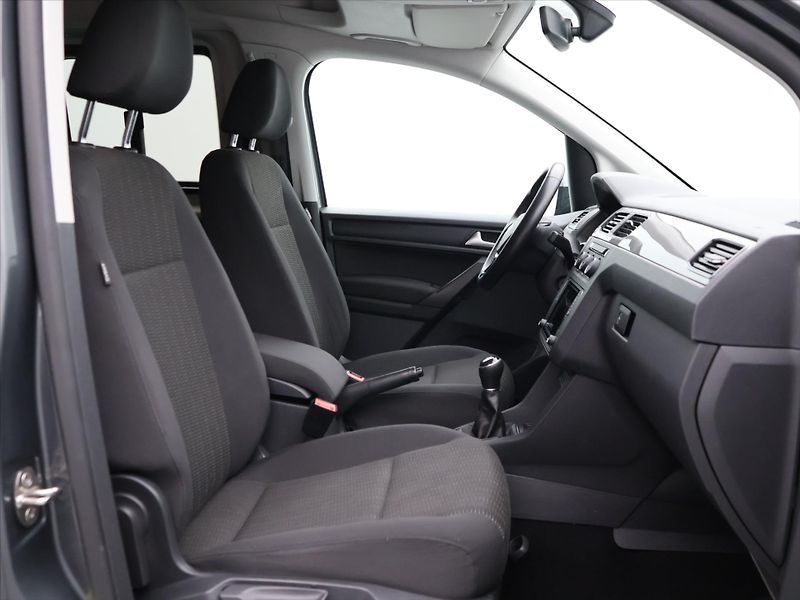 Volkswagen Caddy 1,4 TSI 92kW Maxi 7-Míst Xenon - fotka 10 z 30