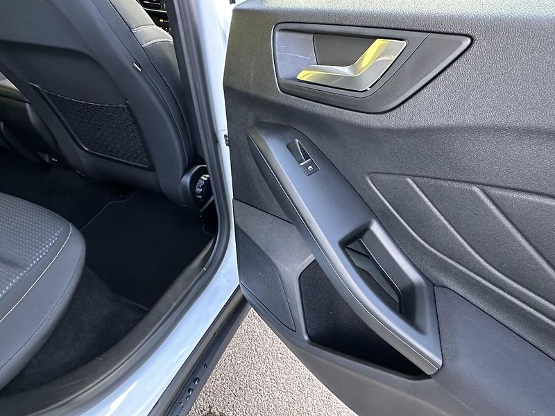 Ford Focus (2019) 1.5EcoBlue/88kW*KOMBI*1.Maj.TZ - fotka 22 z 39