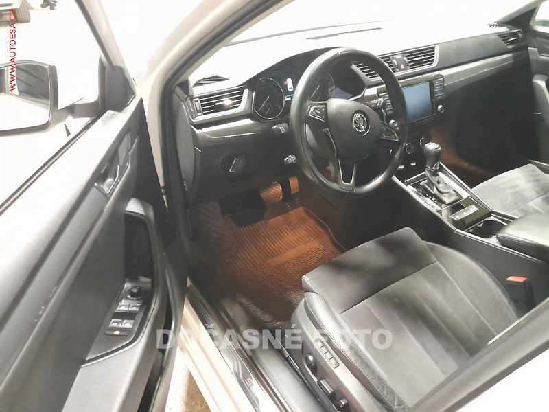 Škoda Superb (2016) 2.0TDI 4x4, ČR, AT, navi - fotka 3 z 3