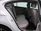 Volkswagen Passat 2.0 TDI 147kW DSG CZ Elegance - náhled 13