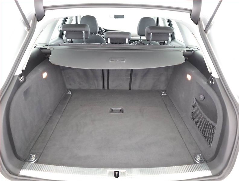 Audi A4 (2013) 3.0 TDI, 4X4, Automat, Navi - fotka 18 z 19