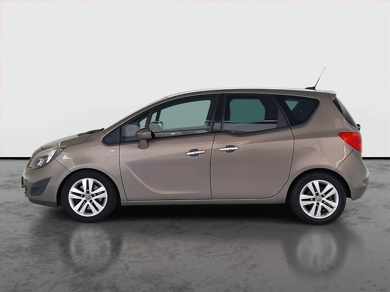Opel Meriva (2013) Cosmo 1.7 CDTi, Automat - fotka 3 z 19