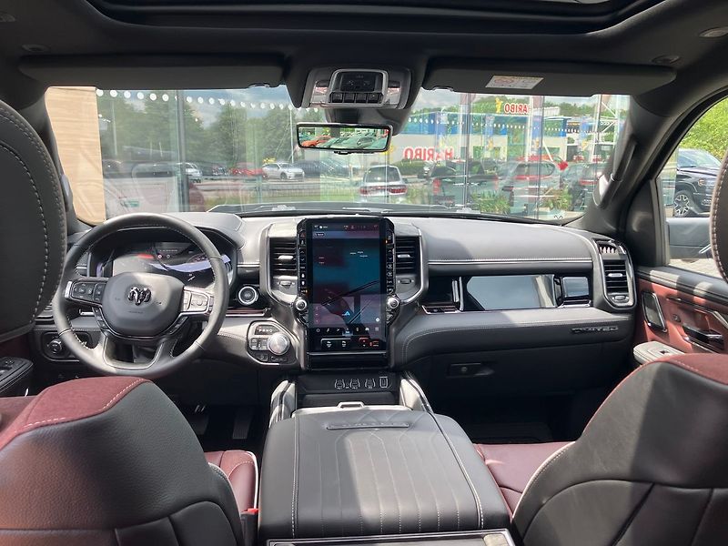 Dodge RAM (2025) 3.0 I6 548k LIMITED NIGHT-RED - fotka 28 z 48