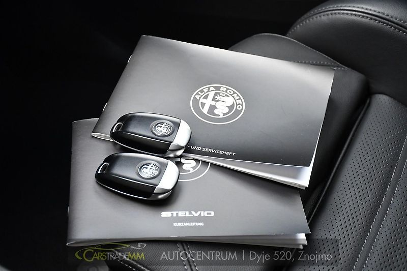 Alfa Romeo Stelvio 2.0T 16V 206kW VELOCE AT8 Q4 - fotka 42 z 44