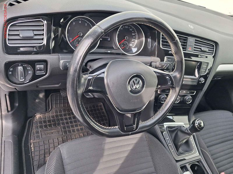 Volkswagen Golf (2014) 1.2 TSi, CUP - fotka 12 z 16