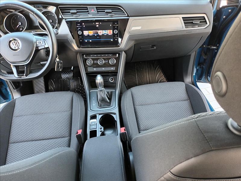 Volkswagen Touran 1,4 TSI,110KW,7M,HIGHLINE,LED - fotka 11 z 46