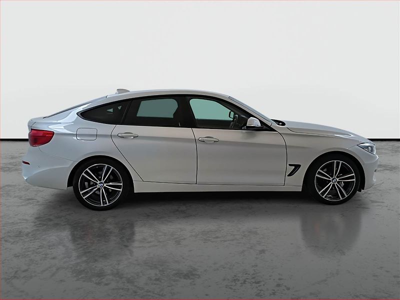 BMW Řada 3 (2019) 320d xDrive GT, 4X4, Automat - fotka 6 z 17