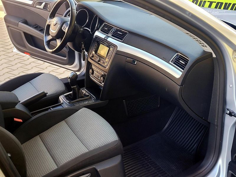 Škoda Superb TSi 1.maj, NOVÉ ROZVODY    - fotka 23 z 46