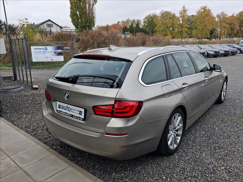 BMW Řada 5 2,0 135kw - fotka 7 z 15