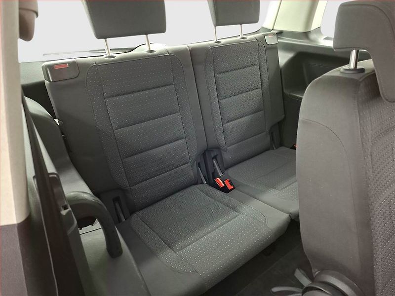 Volkswagen Touran (2004) Comfortline 2.0 TDI, 7 míst - fotka 14 z 14