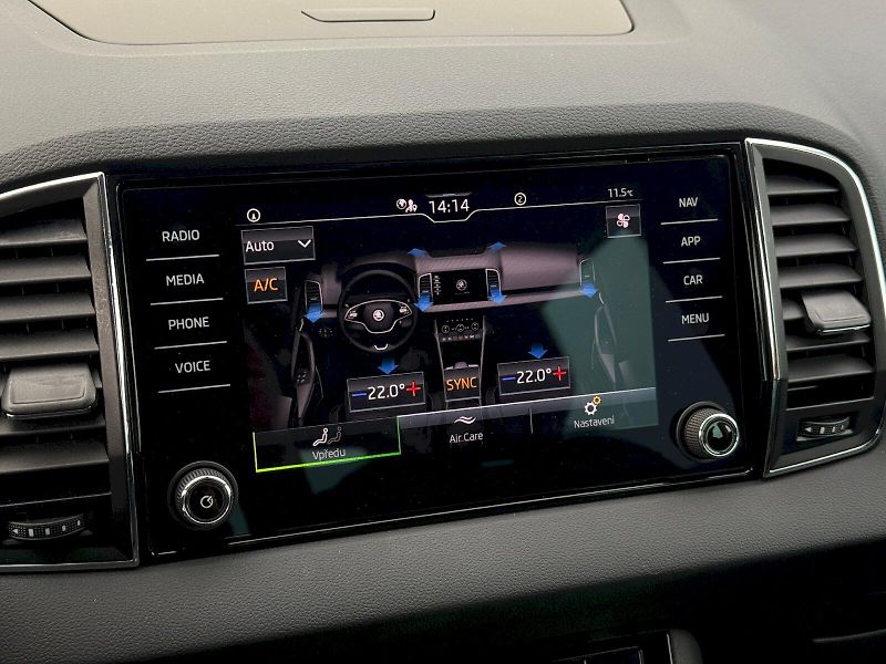 Škoda Karoq (2023) 1.5 TSI 110 kW DSG - fotka 20 z 24