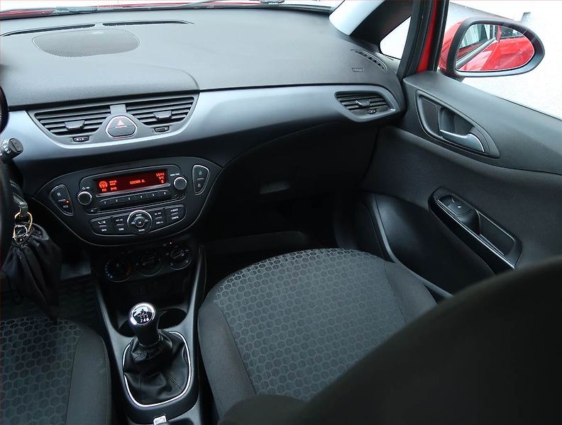 Opel Corsa (2019) 1.4 Turbo, ČR,1.maj - fotka 8 z 16
