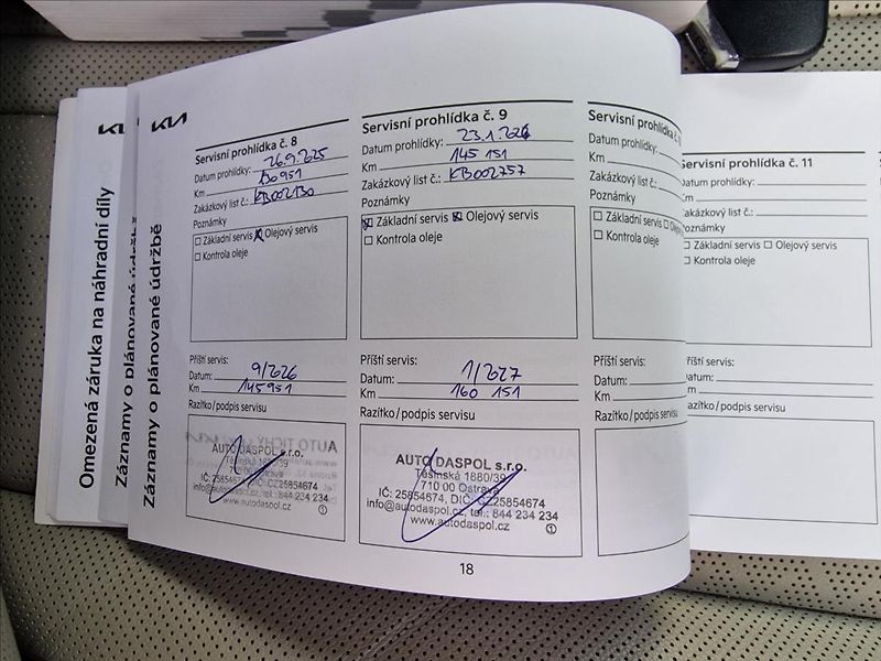 Kia Sorento 1.6T-GDi PHEV 4x4 Premium, ČR - fotka 49 z 50