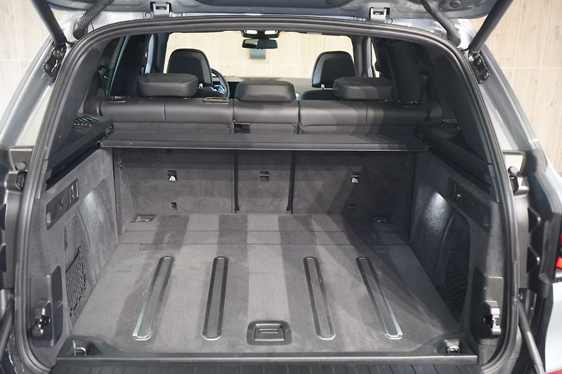 BMW X5 30d xDrive, Ventilace, Tažné - fotka 15 z 49