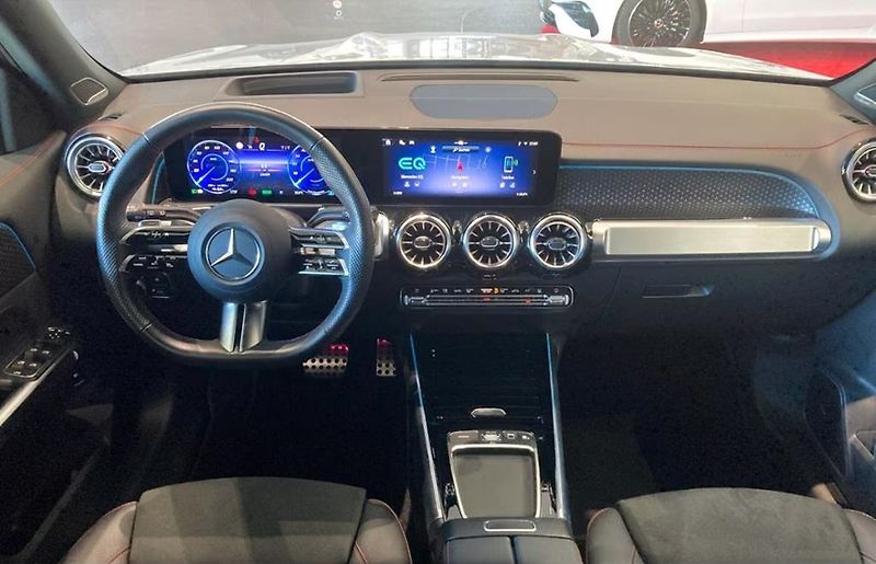 Mercedes-Benz EQB 350 4M AMG Premium HuD 360 - fotka 12 z 15