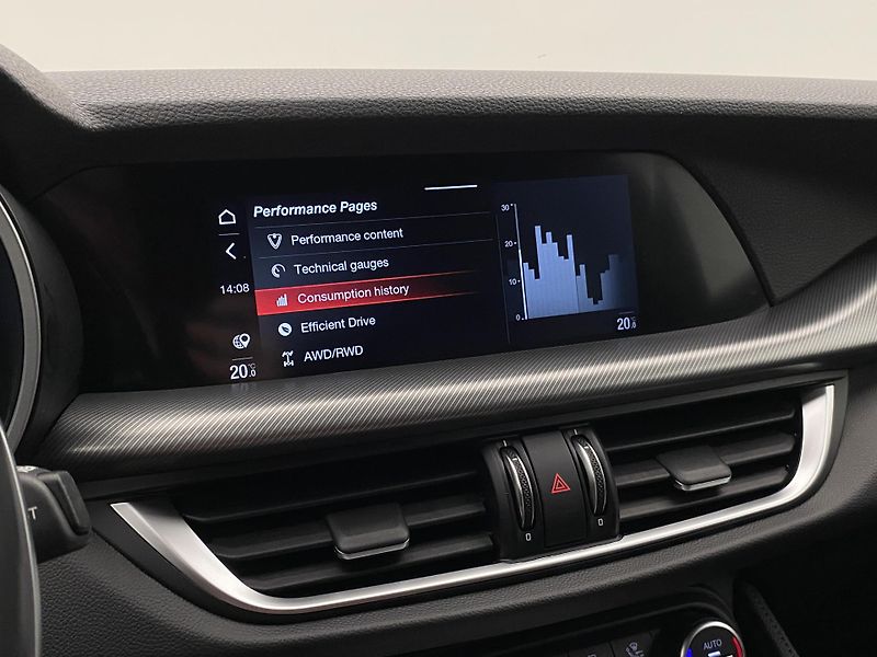 Alfa Romeo Stelvio VELOCE 2.2JTDm REZERVACE - fotka 53 z 62