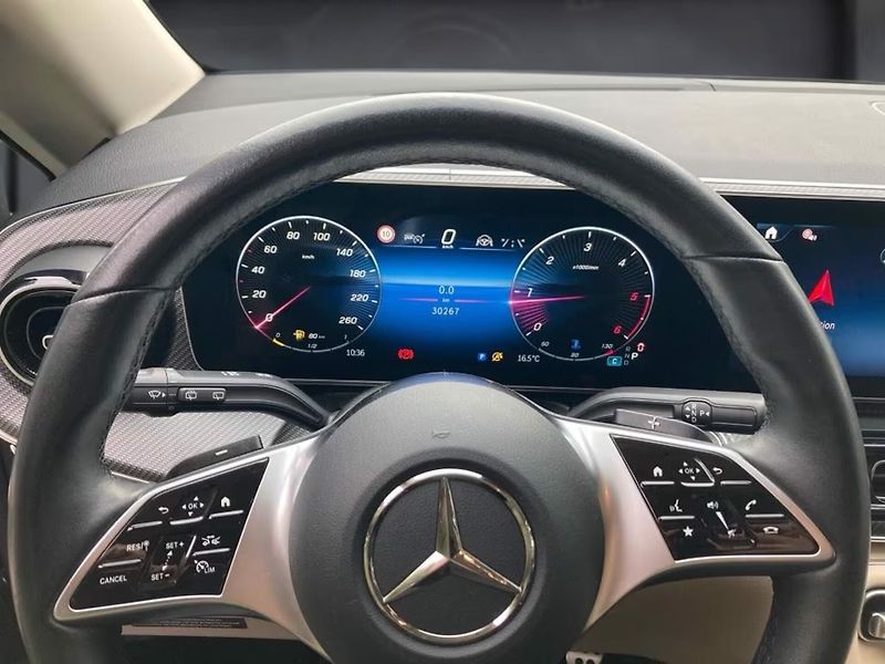 Mercedes-Benz Třídy V Marco Polo 300d AMG 6míst AIRM - fotka 12 z 17