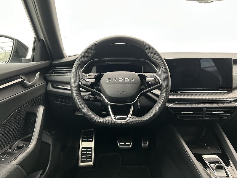 Škoda Octavia 1.5 TSI SportLine - fotka 5 z 31