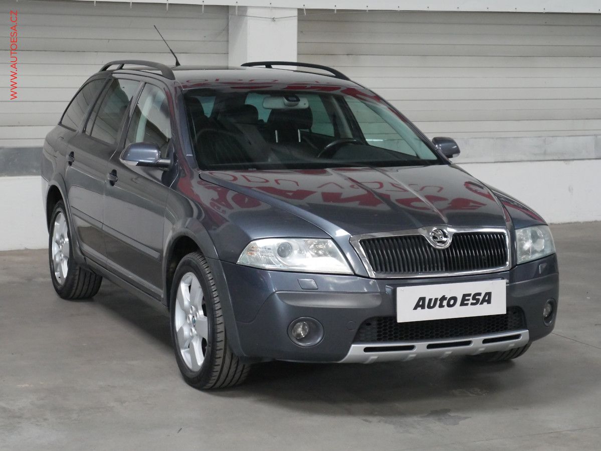 Škoda Octavia 2.0 TDi 4x4, navi, bixen