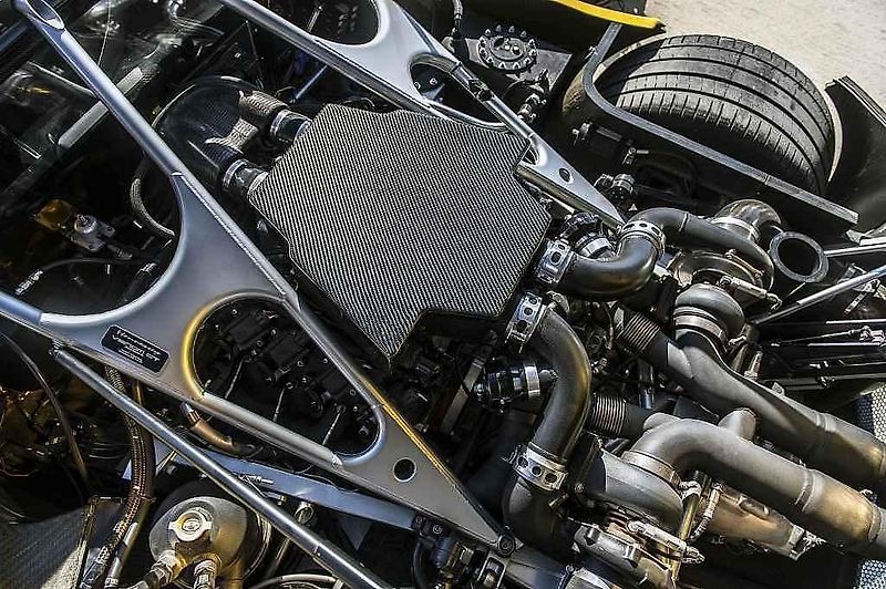 Hennessey Venom GT Spyder.