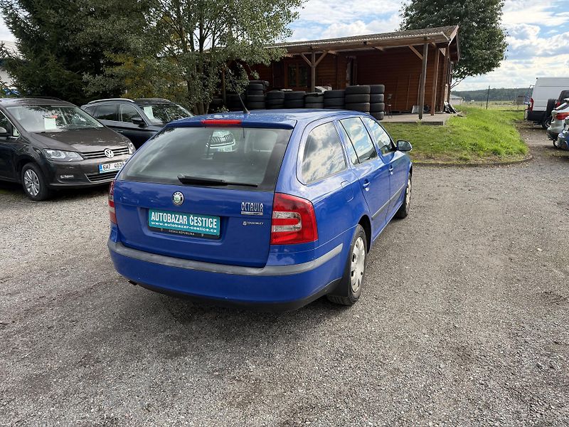 Škoda Octavia 1.6i - fotka 6 z 20