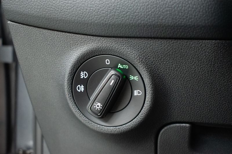 Škoda Kodiaq 2.0 TDI 110 DSG*TAŽNÉ*WEBASTO* - fotka 16 z 44