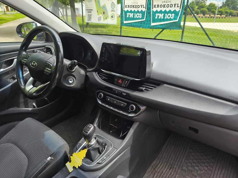 Hyundai i30 1.0 T -Gdi 88Kw Kombi - fotka 19 z 26