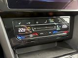 Volkswagen Passat (2023) Business 2.0 TSI 140kW DSG - náhled 21