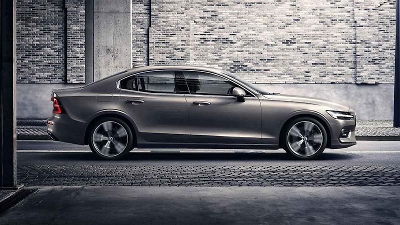 Volvo S60 R-Design.