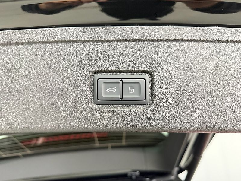 Audi Q7 TDI 220 kW QUATTRO S-LINE, WEB - fotka 37 z 39