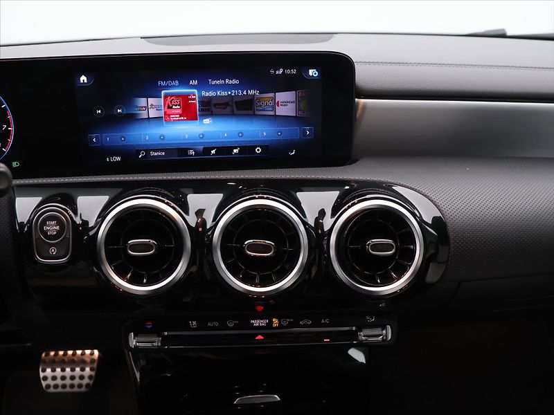 Mercedes-Benz CLA 2,0 250 165kW AMG-paket CZ - fotka 20 z 31