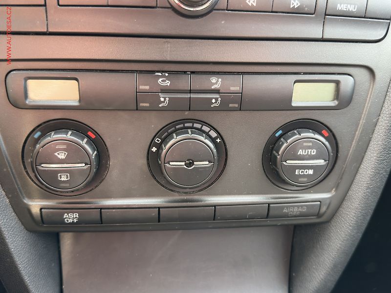 Škoda Octavia (2005) 1.9TDi, ČR, AC, tempo - fotka 13 z 15