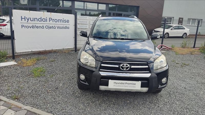 Toyota RAV4 2,2 D-4D 4x4 SOL PREMIUM - fotografie inzerátu