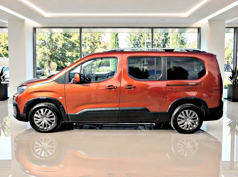 Peugeot Rifter (2020) MAXI 1.2 PureTech Allure EAT8 - fotka 1 z 27