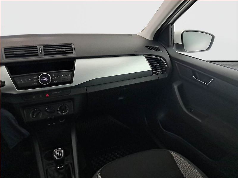 Škoda Fabia (2015) 1.0, Tempomat - fotka 8 z 15