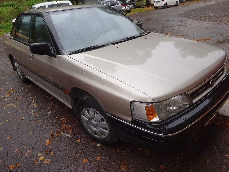 Subaru Legacy (1991) 1,8  - fotka 1 z 15