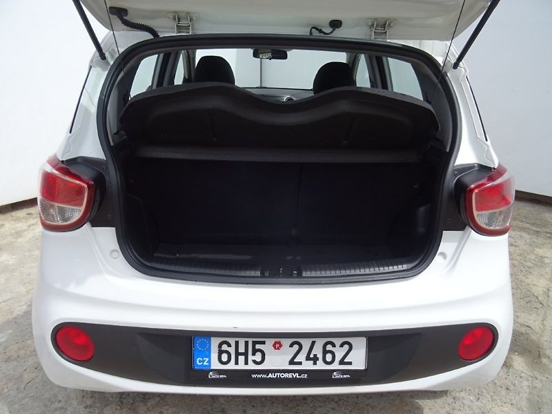 Hyundai i10 (2017) 1.0i,NovéČR,S.kniha,klima - fotka 19 z 20