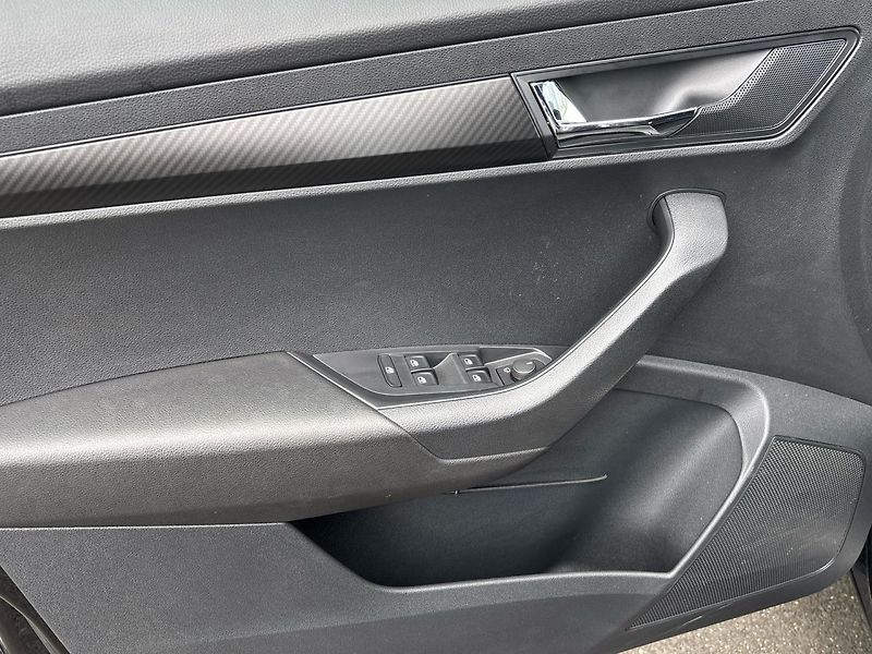 Škoda Karoq Sportline DSG - fotka 13 z 27