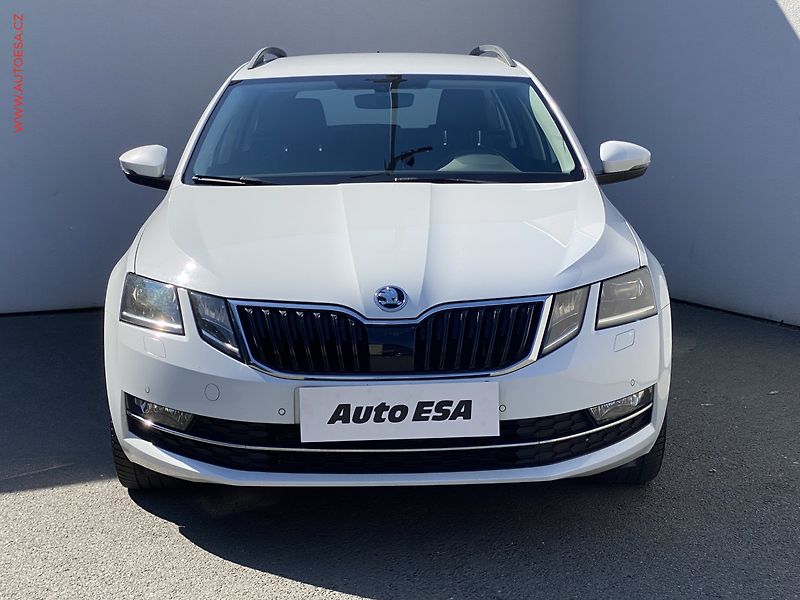 Škoda Octavia (2019) 1.6 TDi 4x4, 1.maj,ČR, Style - fotka 2 z 17