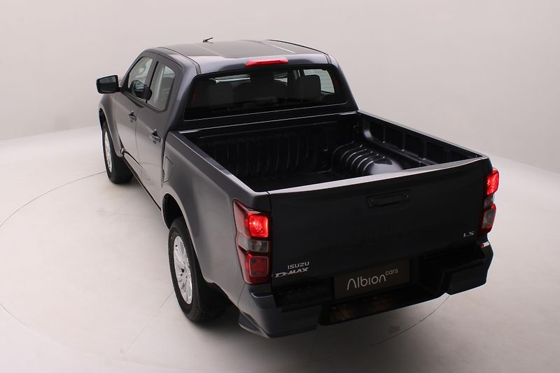 Isuzu D-Max (2026) Double Cab 1,9l LS 4x4 AUT - fotka 8 z 35