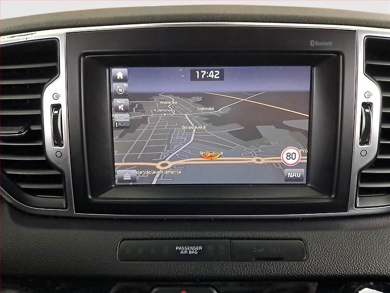 Kia Sportage (2018) 2.0 CRDi, 4X4, Automat, Navi - fotka 13 z 21
