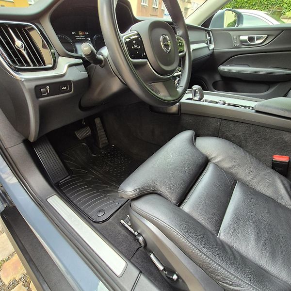 Volvo V60 (2021) Cross Country B4 Mild hybrid - fotka 16 z 26