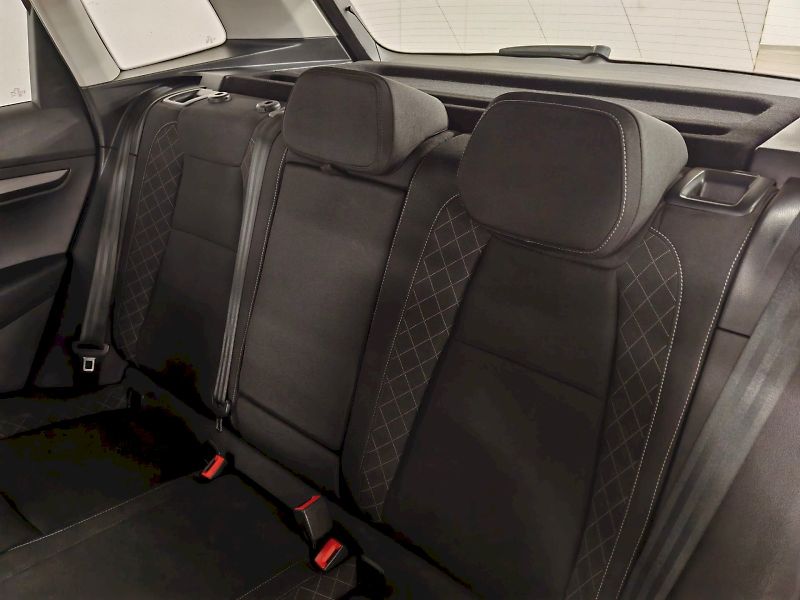 Škoda Karoq (2018) 1.6 TDI 85 kW Ambition - fotka 23 z 28